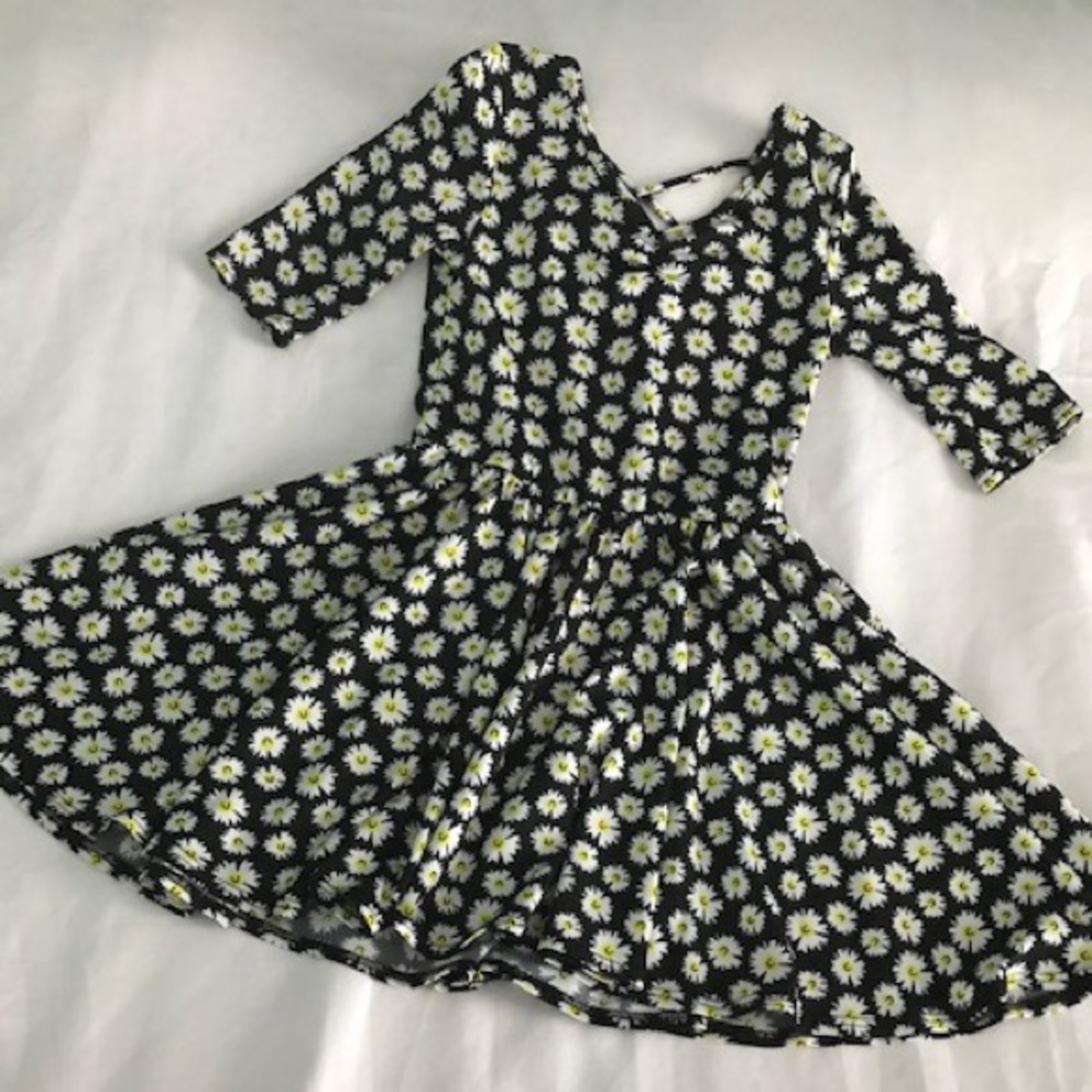 Dot Dot Smile Smiling Daisy Ballerina—Size 5/6